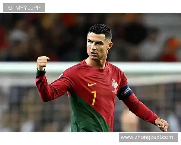 金发辫子足球明星的传奇人生与场上风采揭秘